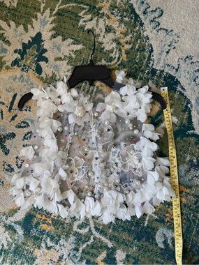 Embellished White Floral Appliqué Crop Top